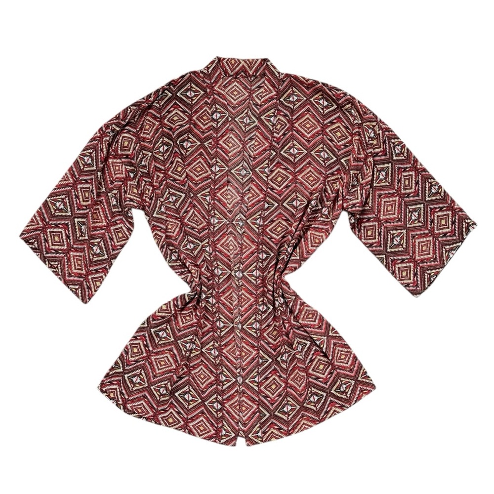 F21 👘 Red & Black Patterned Kimono Robe